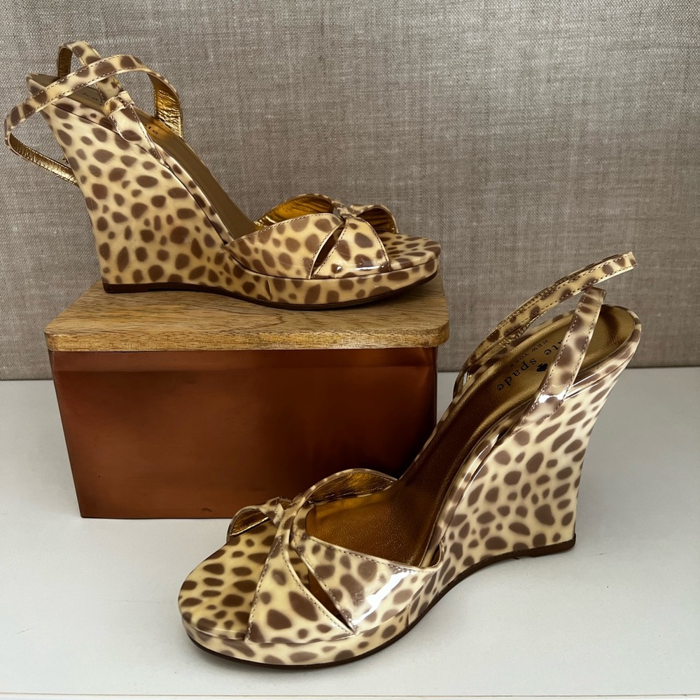 New In Box - Kate Spade Vero Sand/Ocelot Print Wedge Sandals - size 9